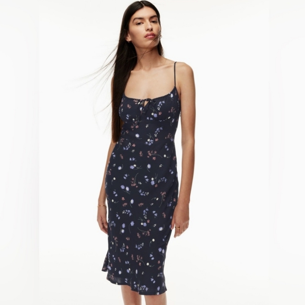 Wilfred Bellow Midi Floral Black Dress